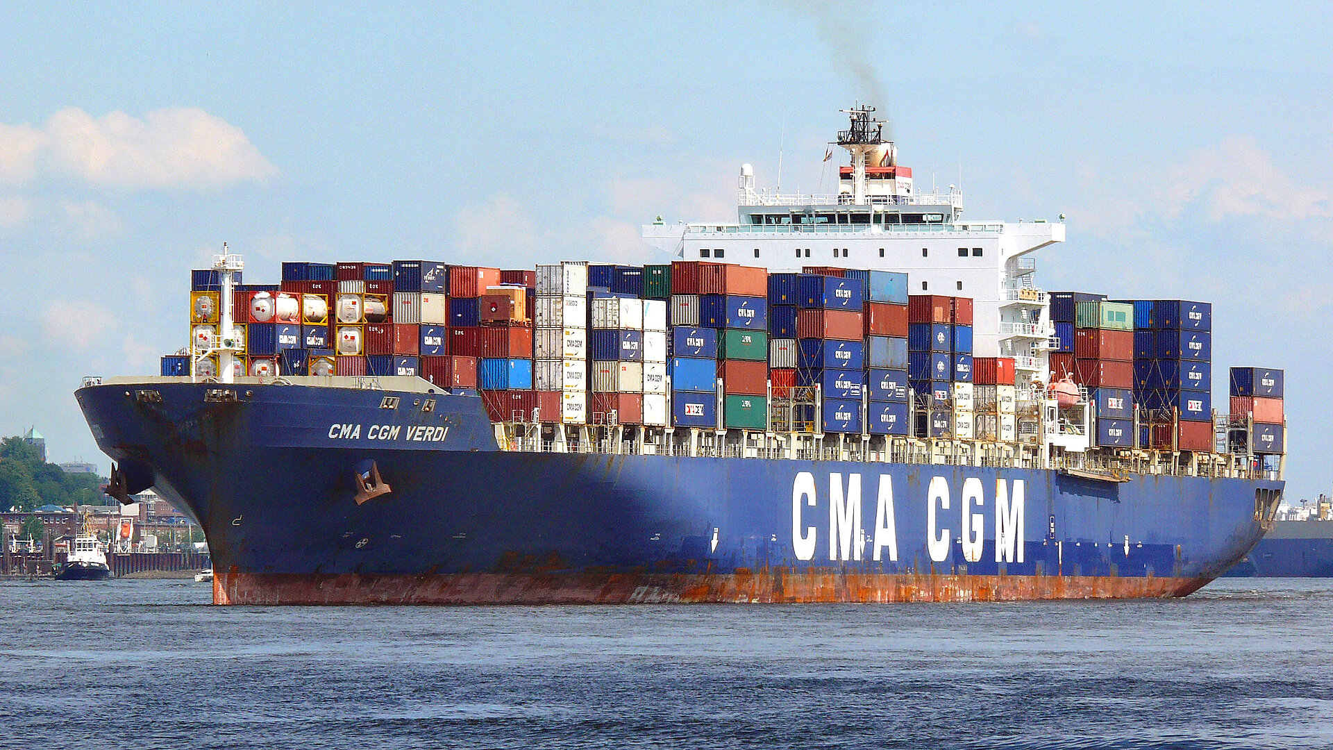 Mit fünfjähriger Charter an Griechen: "CMA CGM Verdi". Foto: Andreas Mit fünfjähriger Charter an Griechen: "CMA CGM Verdi". Foto: Andreas