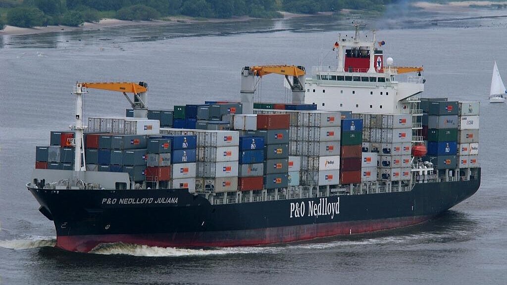 Norweger übernehmen die „Nedlloyd Juliana“ ex „P&O Nedlloyd Juliana“ (2556 TEU). Foto: Hasenpusch Norweger übernehmen die „Nedlloyd Juliana“ ex „P&O Nedlloyd Juliana“ (2556 TEU). Foto: Hasenpusch