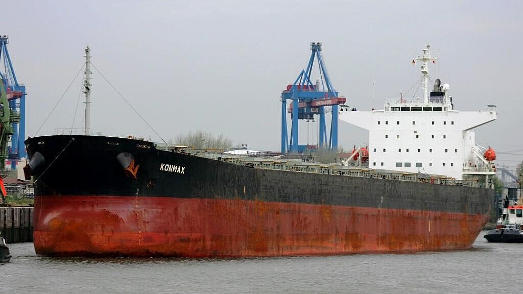 Panamax-Bulker „Konmax“ fährt für Cargill von Matsuura über Portland nach Incheon. Foto: Hasenpusch Panamax-Bulker „Konmax“ fährt für Cargill von Matsuura über Portland nach Incheon. Foto: Hasenpusch