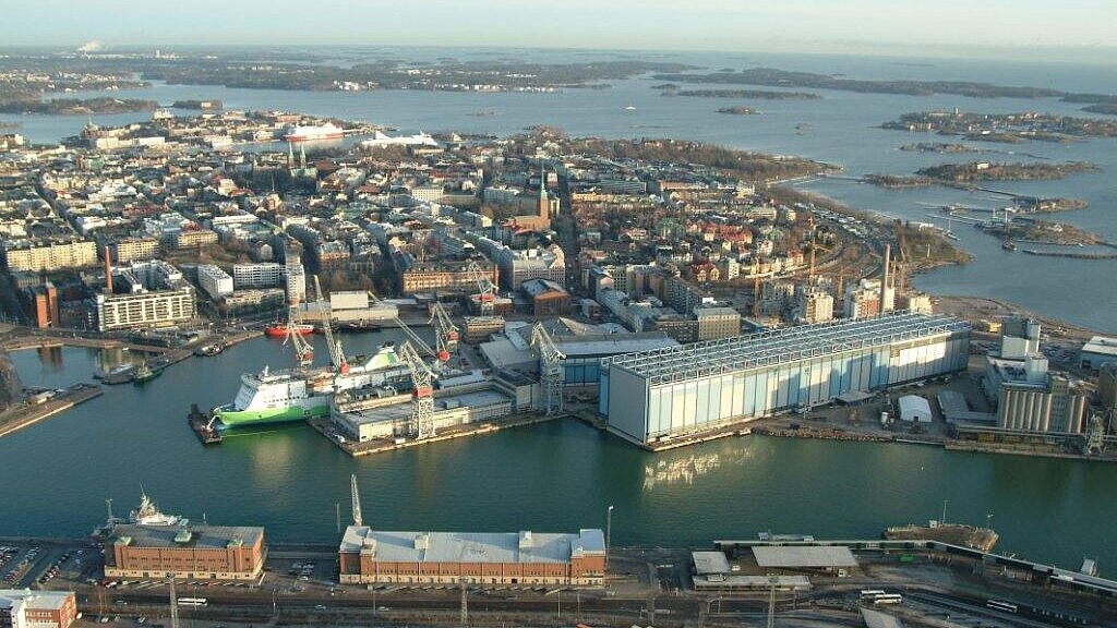 OSK will sich künftig verstärkt global orientieren, daher wurde in Finnland 2010 das Joint Venture Arctech Helsinki Shipyard mit STX gegründet. Foto: STX Shipyard OSK will sich künftig verstärkt global orientieren, daher wurde in Finnland 2010 das Joint Venture Arctech Helsinki Shipyard mit STX gegründet. Foto: STX Shipyard