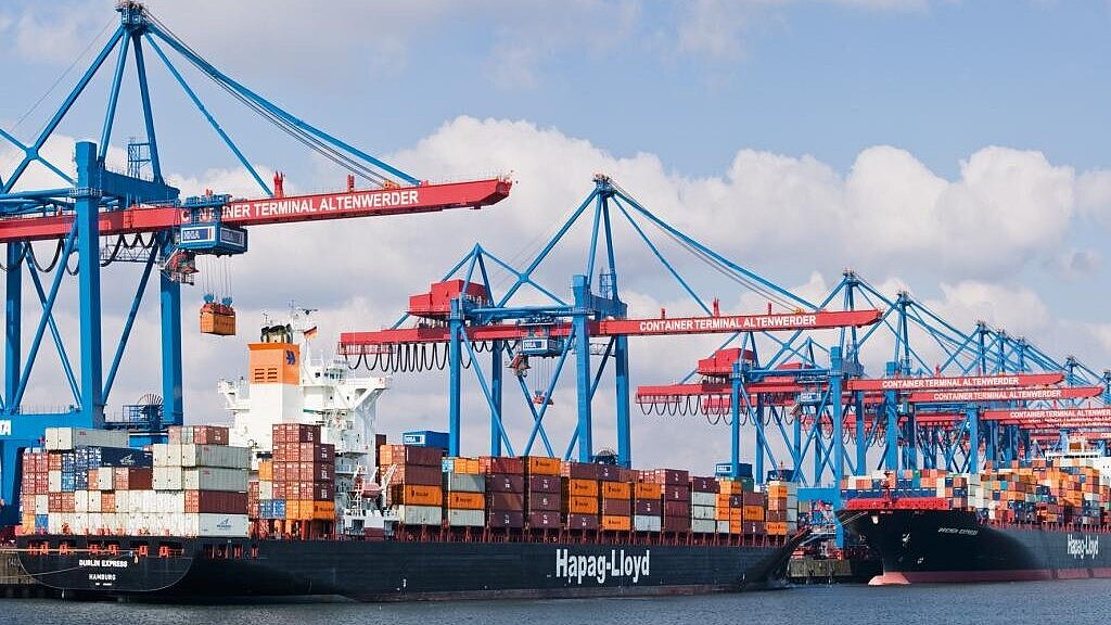 Hapag-Lloyd verfügt derzeit über eine Flotte von 143 Containerschiffen. Foto: Hapag-Lloyd Hapag-Lloyd verfügt derzeit über eine Flotte von 143 Containerschiffen. Foto: Hapag-Lloyd