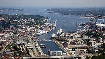 Auf den fünf Fährlinien ab Kiel wurden 2011 gut fünf Millionen Tonnen Fracht befördert. Foto: Seehafen Kiel / Peter Lühr