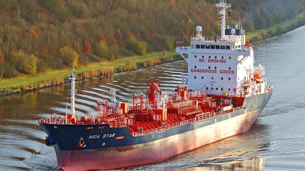 Der 2010 gebaute Produktentanker „Nida Star“ wird jetzt durch NSC in Hamburg bereedert. Foto: Hasenpusch Der 2010 gebaute Produktentanker „Nida Star“ wird jetzt durch NSC in Hamburg bereedert. Foto: Hasenpusch