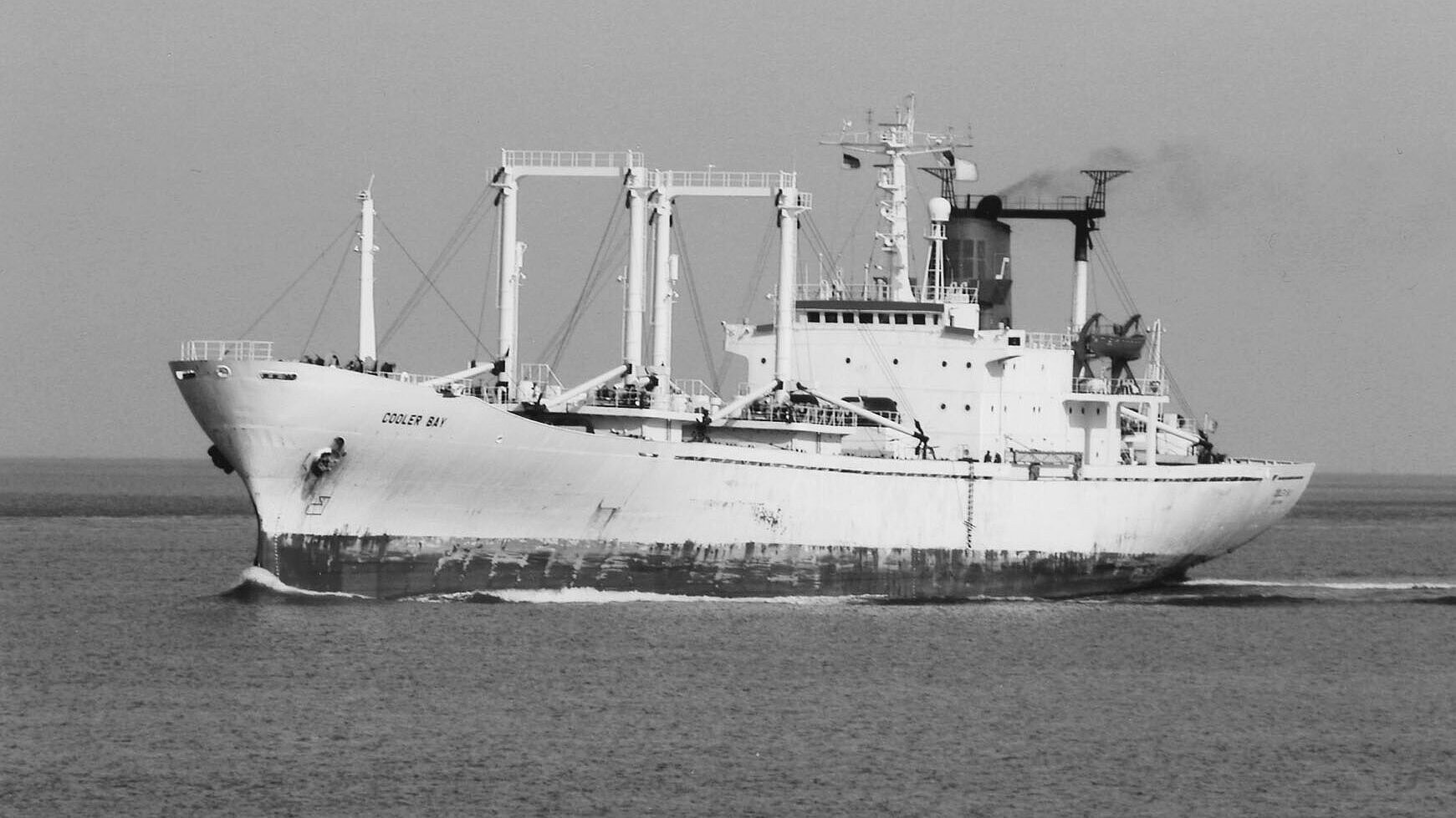Der 1979 in Japan entstandene Kühlfrachter „Cooler Bay“ wird in Indien abgebrochen. Foto: Voß