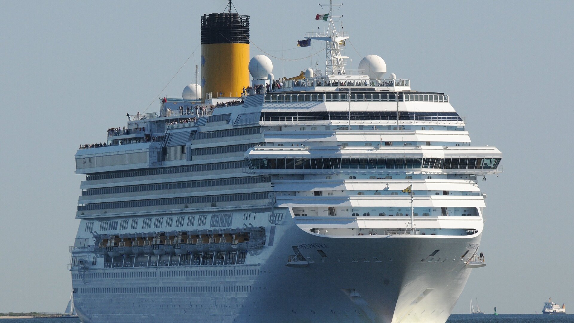 Die „Costa Pacifica“ gehört zur Klasse der „Costa Concordia“. Foto: Behling Die „Costa Pacifica“ gehört zur Klasse der „Costa Concordia“. Foto: Behling