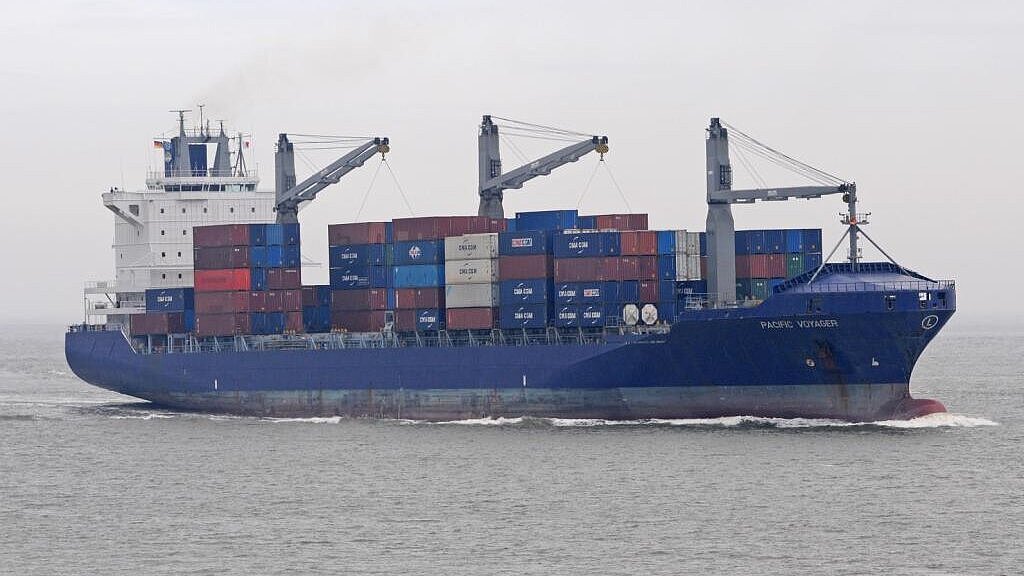 MSC nimmt den 2546-TEU-Carrier "Pacific Voyager" bis zu sechs Monate aus dem Markt. MSC nimmt den 2546-TEU-Carrier "Pacific Voyager" bis zu sechs Monate aus dem Markt.
