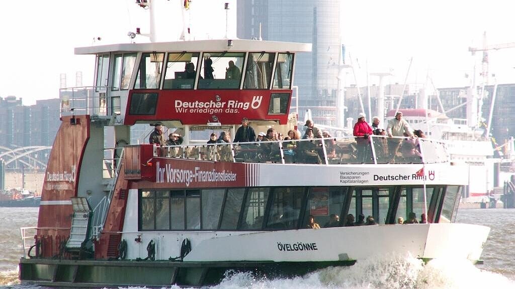 Die Hadag-Fähre "Övelgönne". Foto: Mordhorst Die Hadag-Fähre "Övelgönne". Foto: Mordhorst