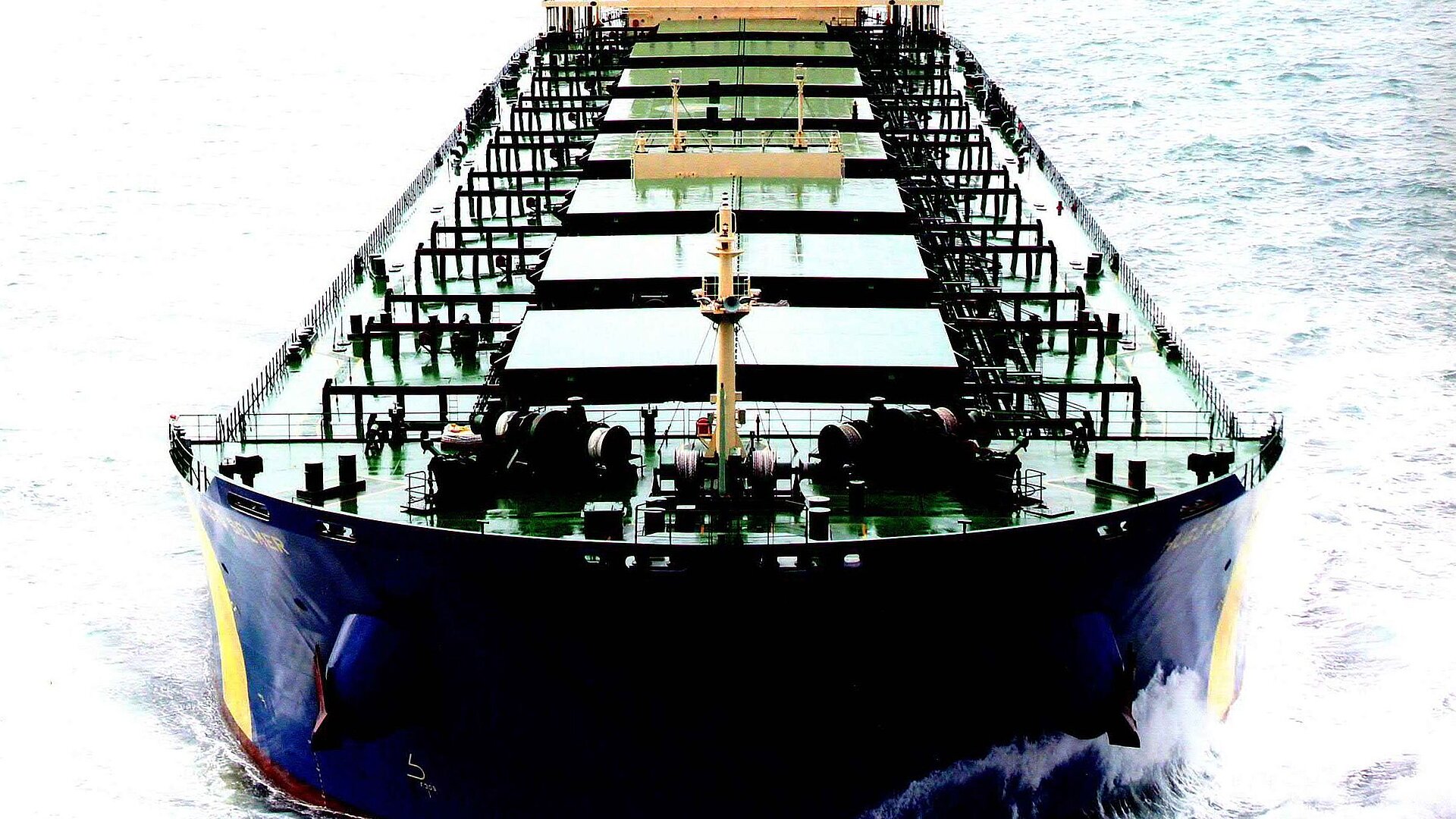Die 2010 gebaute "Hugo Selmer" fährt für 7250 Dollar pro Tag für Fairwind. Foto: Wehr Reederei