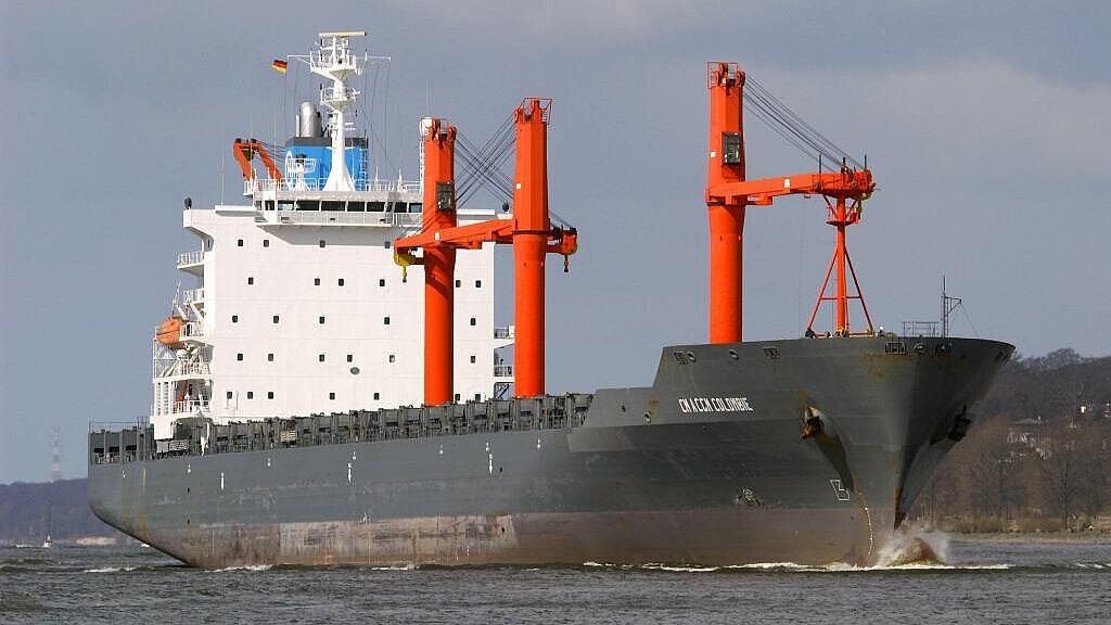 „Nordhawk“ (Ex-Chartername „CMA CGM Colombie“) wird nach Hongkong veräußert. Foto: Hasenpusch „Nordhawk“ (Ex-Chartername „CMA CGM Colombie“) wird nach Hongkong veräußert. Foto: Hasenpusch