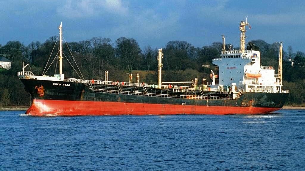 Jüngstes Opfer von somalischen Piraten: Der Chemikalientanker „Royal Grace“ ex „Hoko Hero“. Foto: Hasenpusch