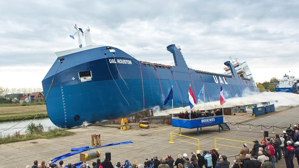 Das dritte Schiff lief bei Bodewes wie seine Schwestern quer vom Stapel. Foto: Bodewes Das dritte Schiff lief bei Bodewes wie seine Schwestern quer vom Stapel. Foto: Bodewes