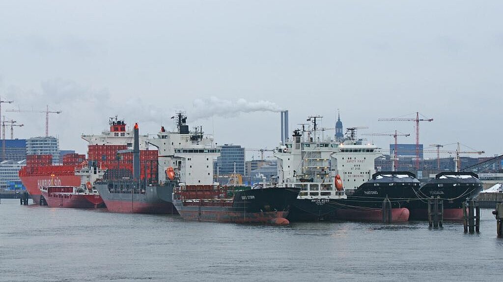 268 Containerschiffe sind derzeit weltweit aufgelegt, so Alphaliner. Archivbild:Hasenpusch 268 Containerschiffe sind derzeit weltweit aufgelegt, so Alphaliner. Archivbild:Hasenpusch