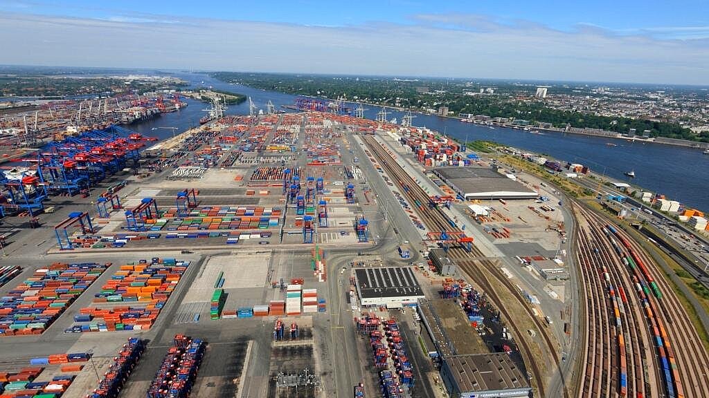 Die Flächen im Hamburger Hafen sollen effizienter genutzt werden. Foto: HHM