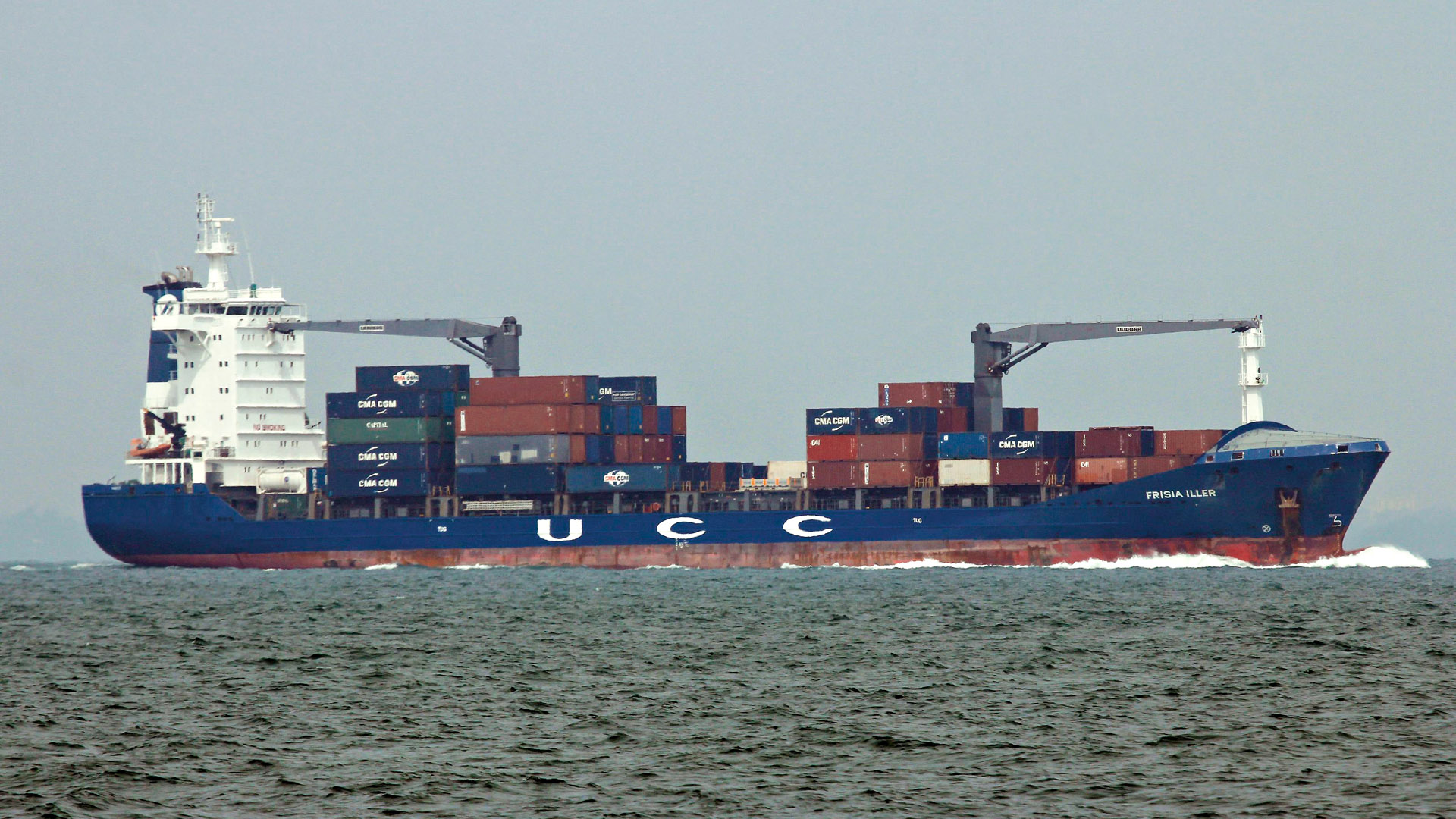 Contship Vi Maersk beschäftigt Feeder „Erasmus Chief“ - THB
